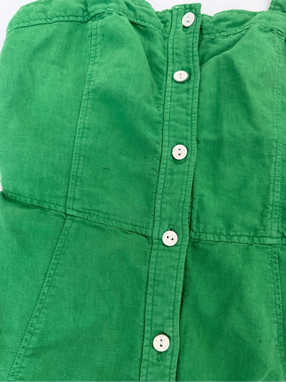 Green Button-Front Ruffle Hem Dress - Picture 2 of 4
